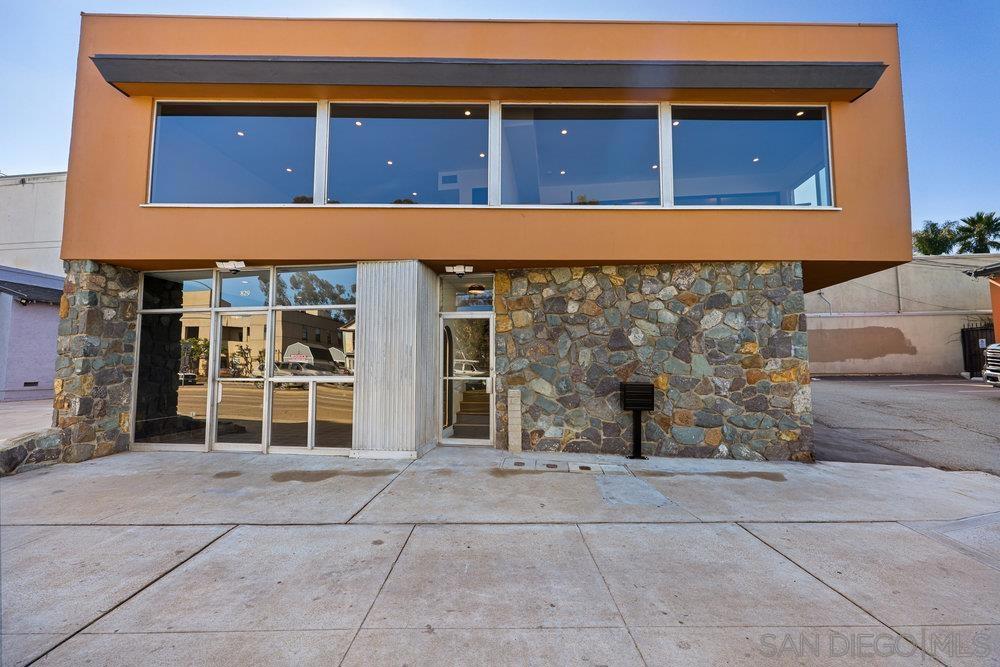 825 Washington St. Property Photo