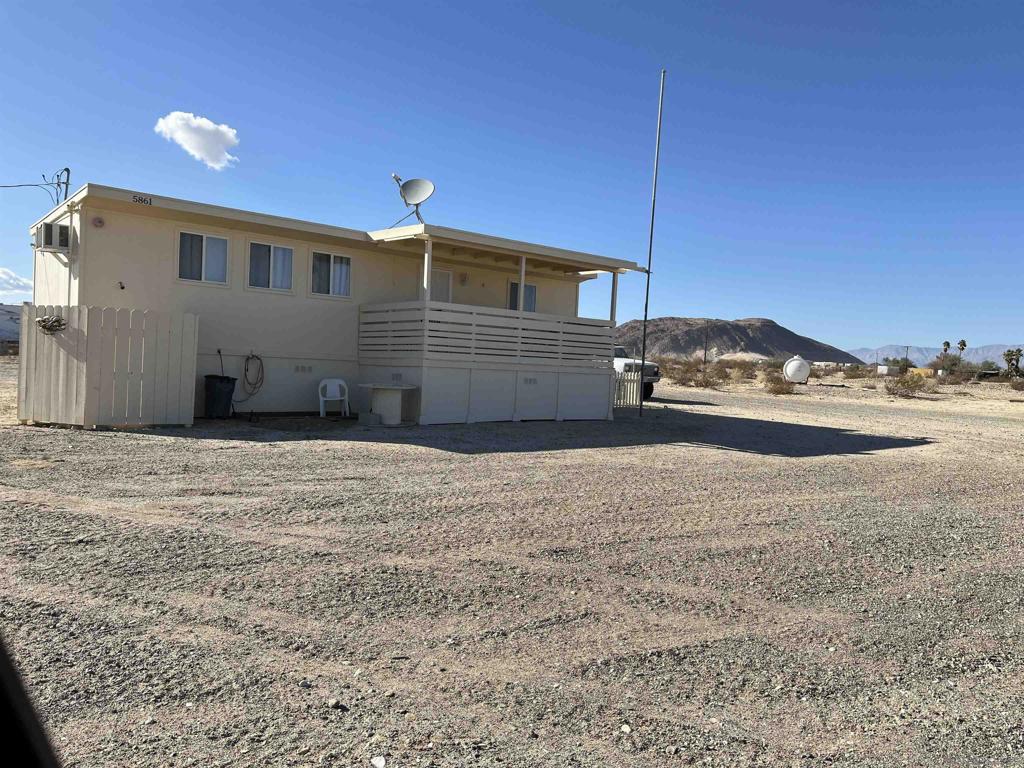5861 Highway 78 Property Photo