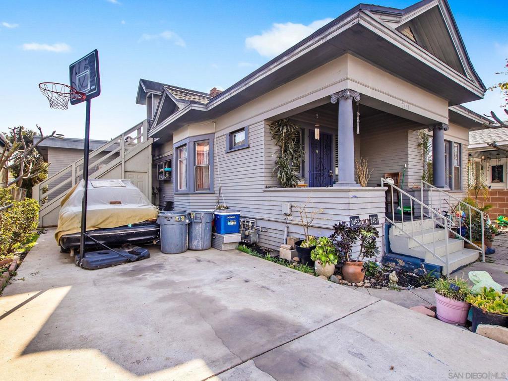 2461 63 L St Property Photo 10