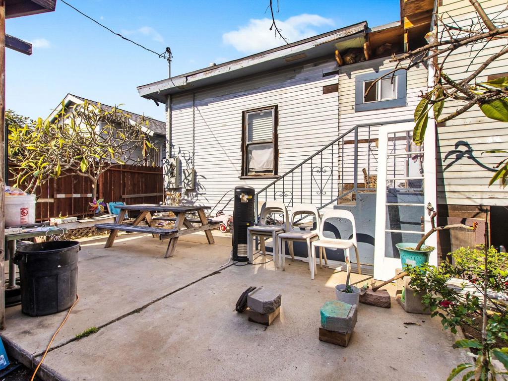 2461 63 L St Property Photo 18
