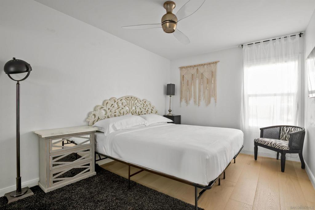 1841 Linwood Property Photo 4