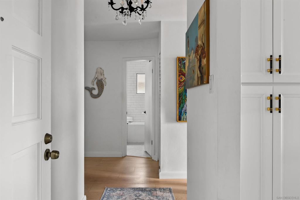 1841 Linwood Property Photo 10