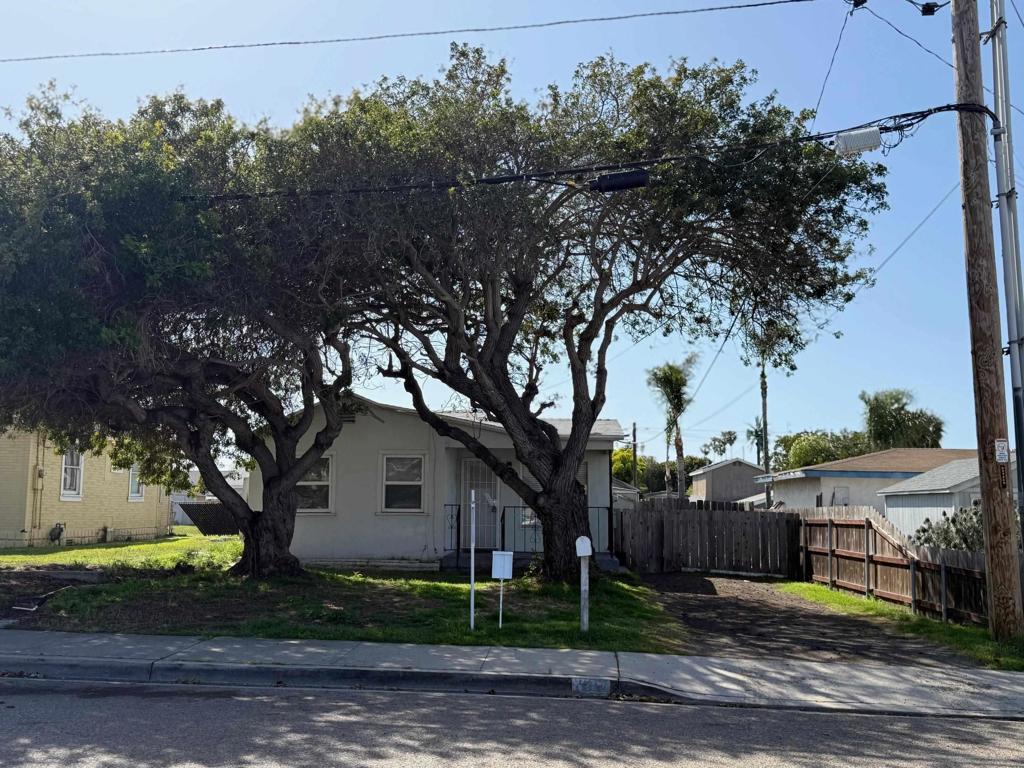 1128 Emory Property Photo
