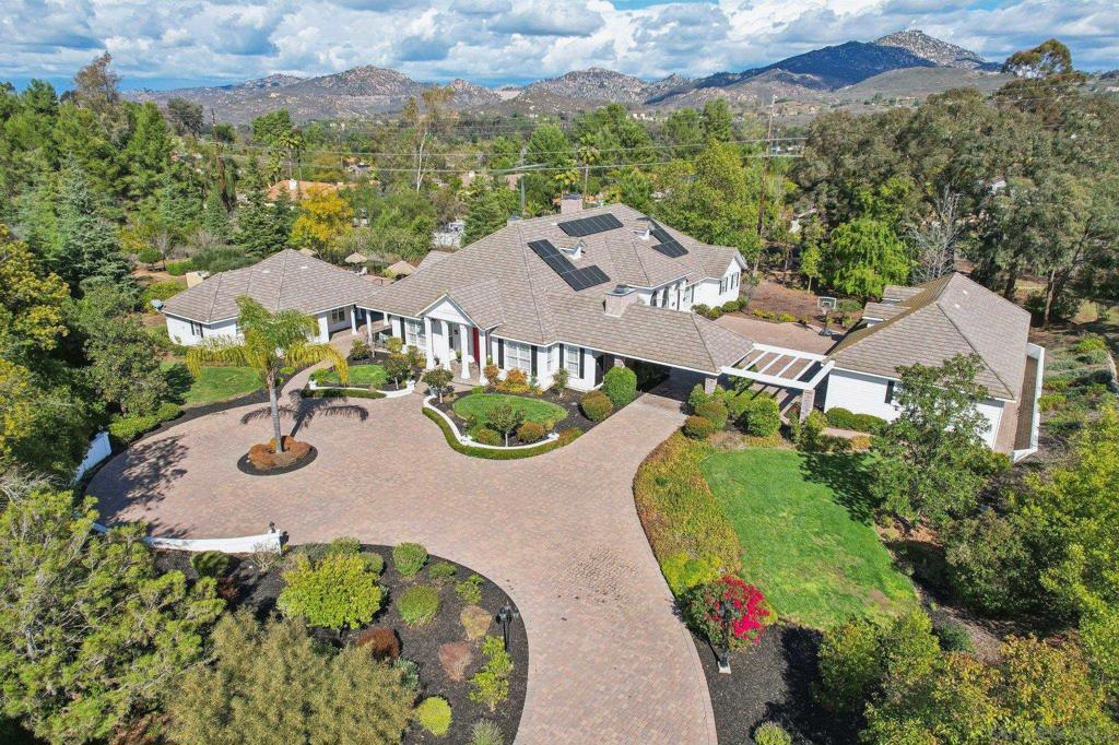 13773 Paseo Valle Alto Property Photo