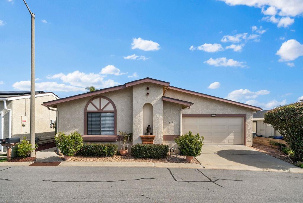 625 Via Bolivia Property Photo