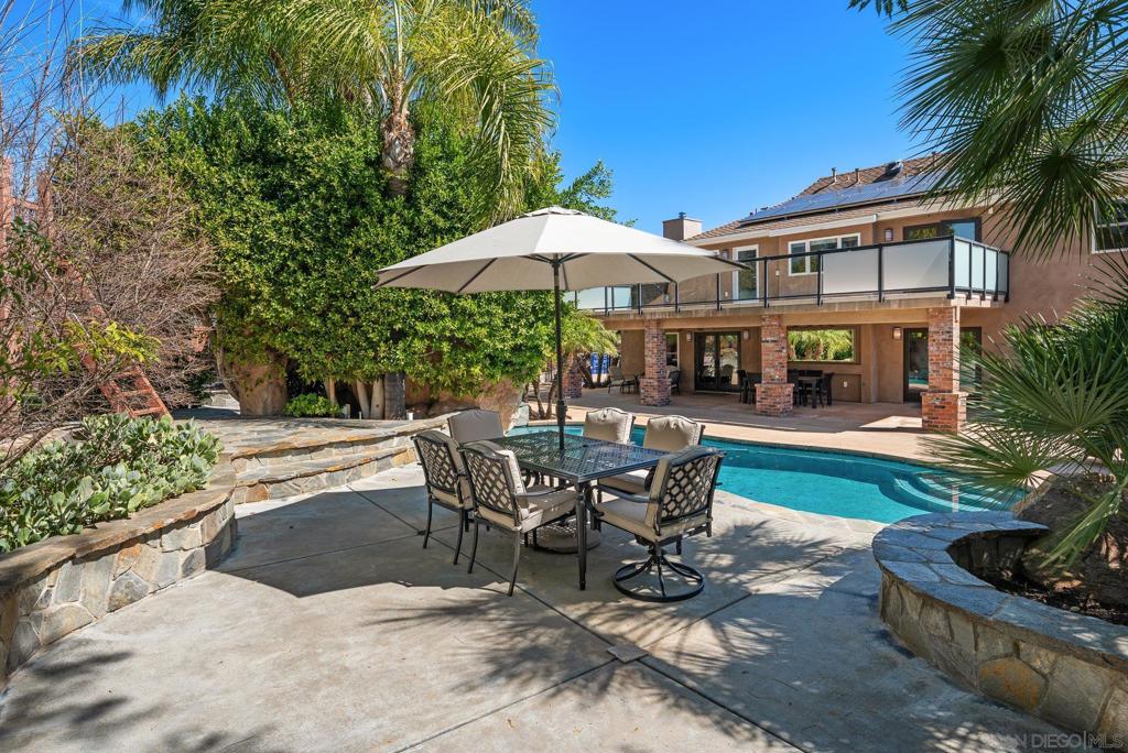 24002 Del Amo Rd Property Photo