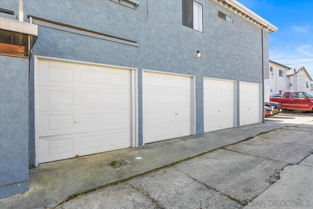 4668 39th Street Property Photo 11
