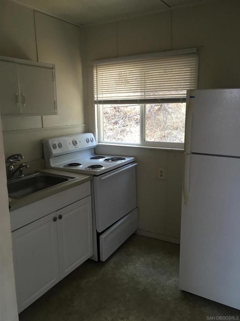 4070 Railroad Ave Property Photo 7