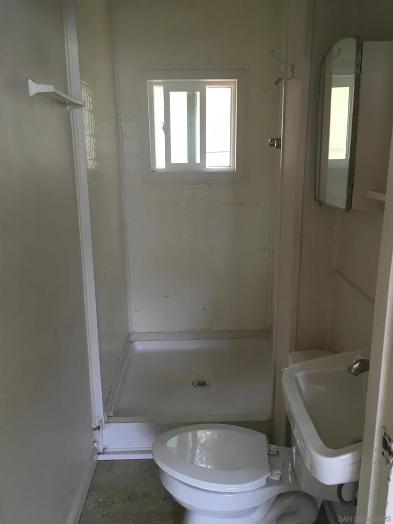 4070 Railroad Ave Property Photo 9