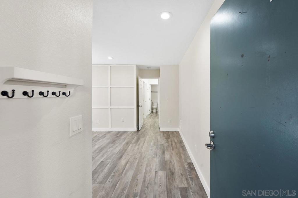 92111 Real Estate Listings Main Image