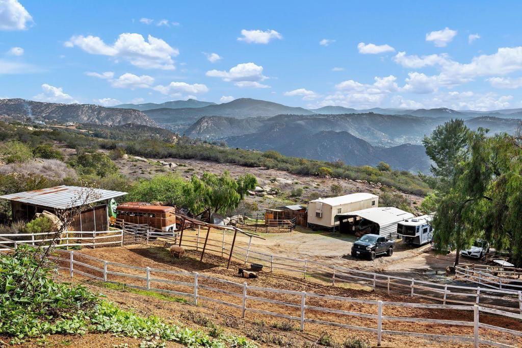 410 Woodland Ln Property Photo 9