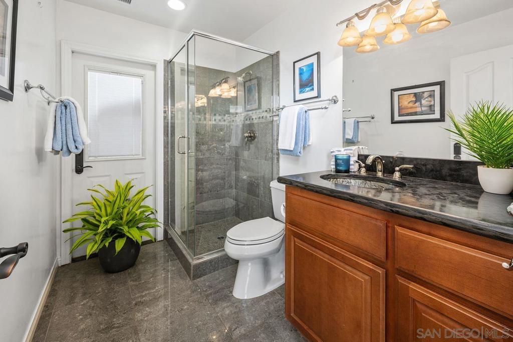 410 Woodland Ln Property Photo 16