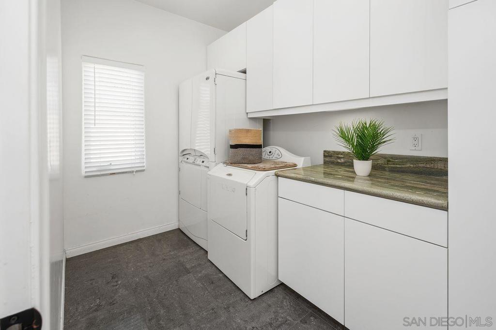 410 Woodland Ln Property Photo 23