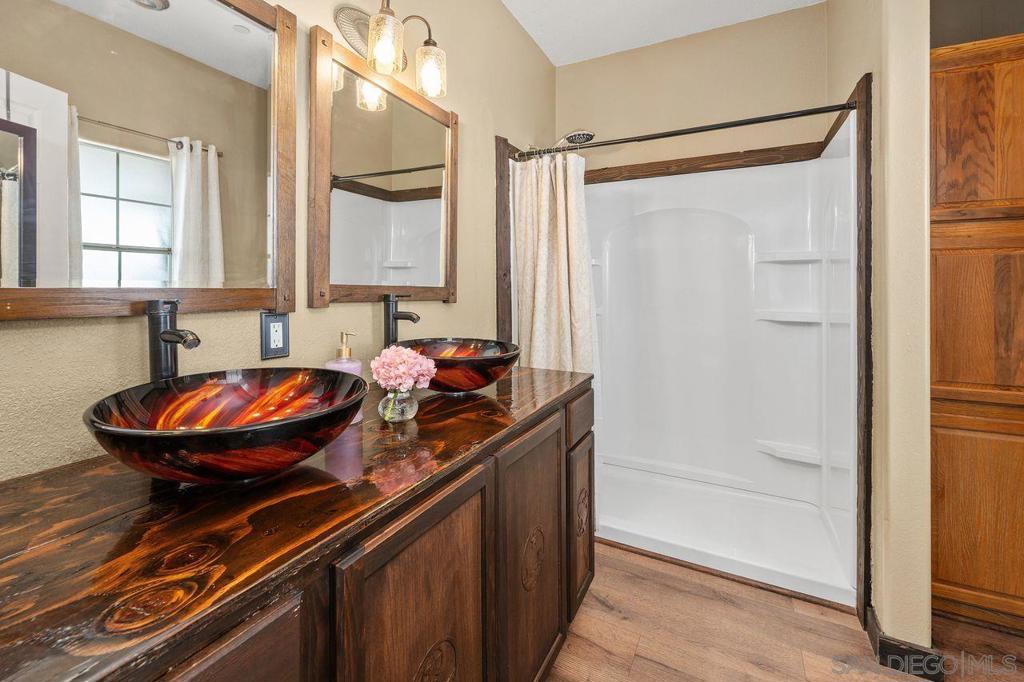 410 Woodland Ln Property Photo 35