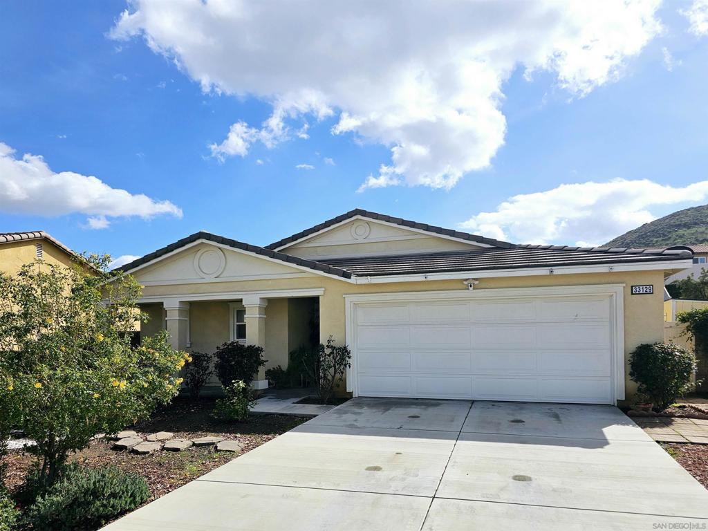33129 Big Range Dr Property Photo
