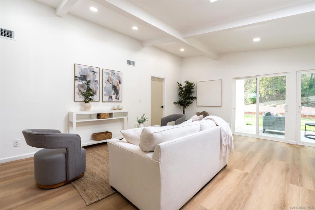 5644 Bromley Way Property Photo 17
