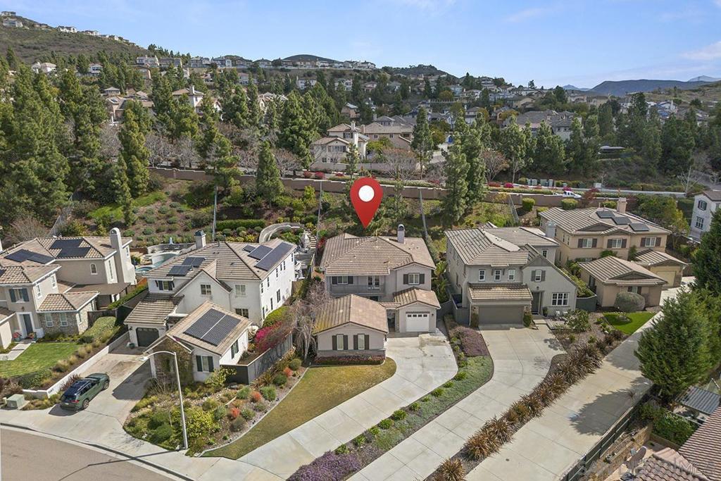 1587 Clifftop Ave Property Photo