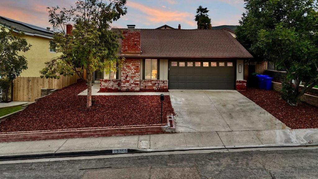 13865 Paseo Cevera Property Photo