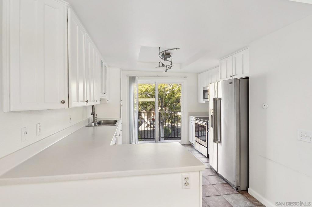 92123 Real Estate Listings Main Image