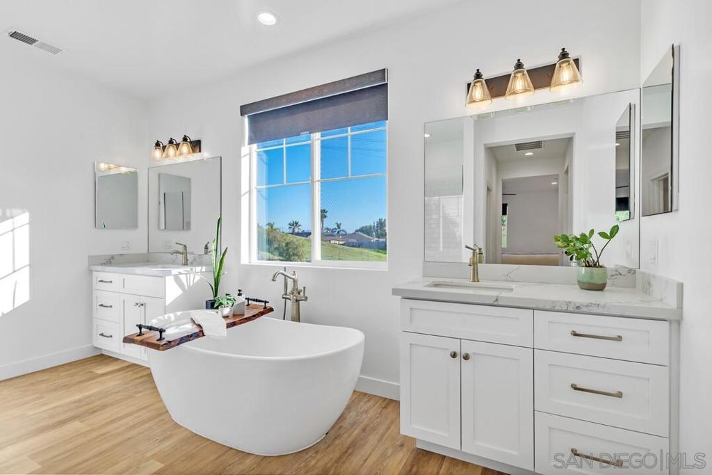 10224 Noble Way Property Photo 25