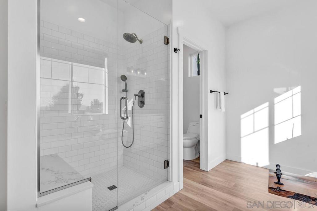 10224 Noble Way Property Photo 28