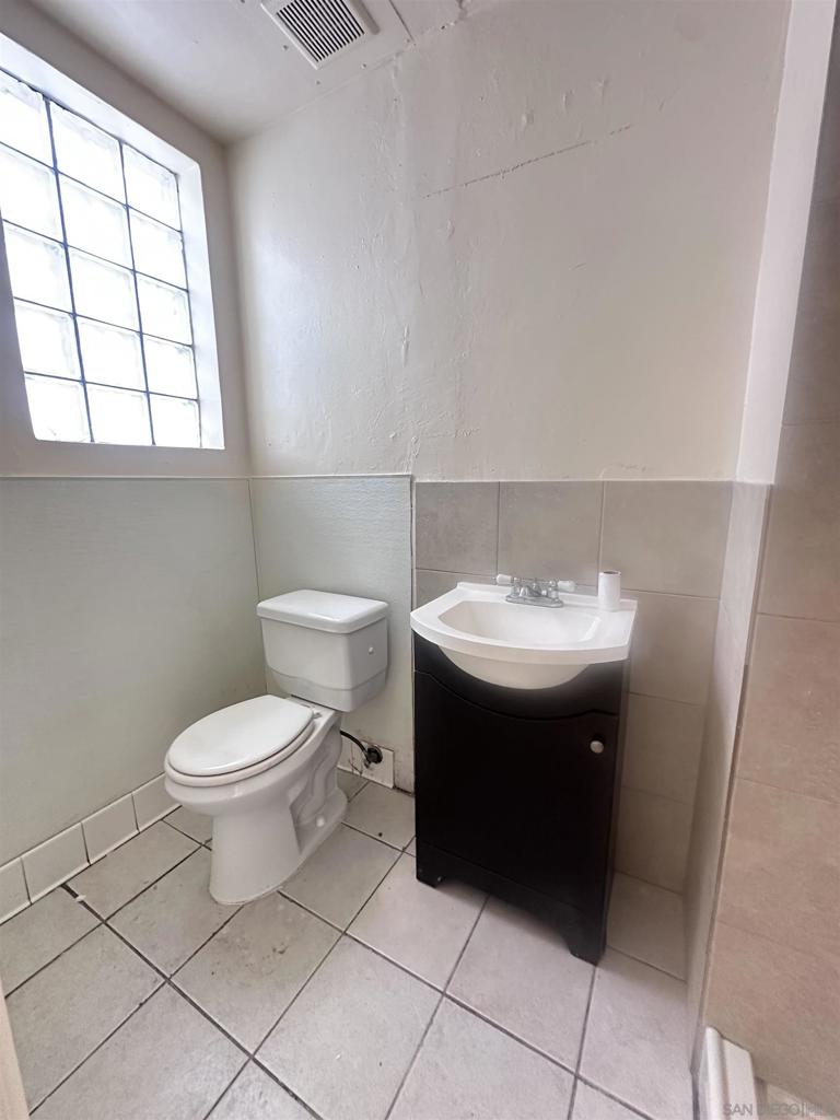 5257 El Cajon Blvd Property Photo 3