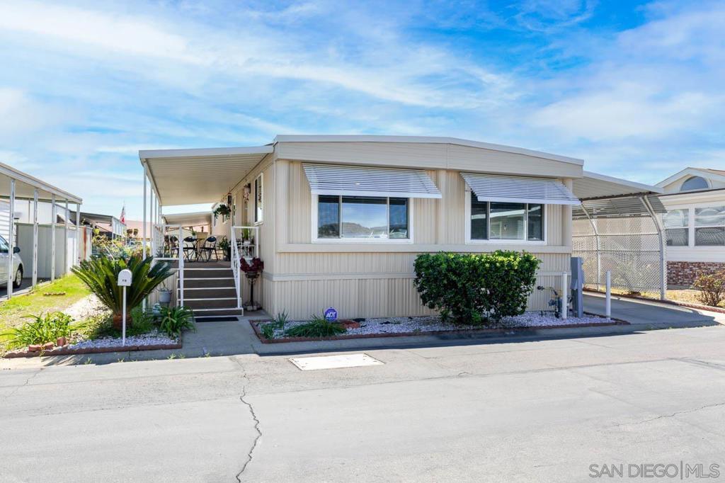 2280 E Valley Parkway E 75 Property Photo 1