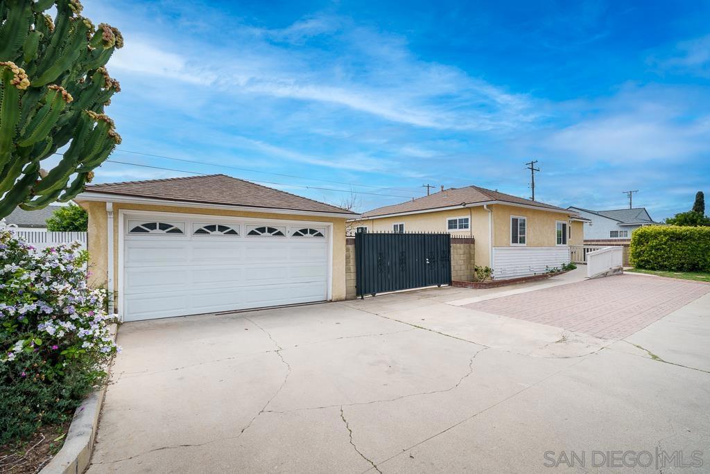 22609 Kinard Ave Property Photo