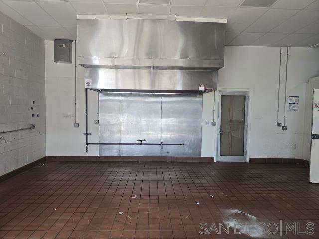 1805 Newton Ave Property Photo 1