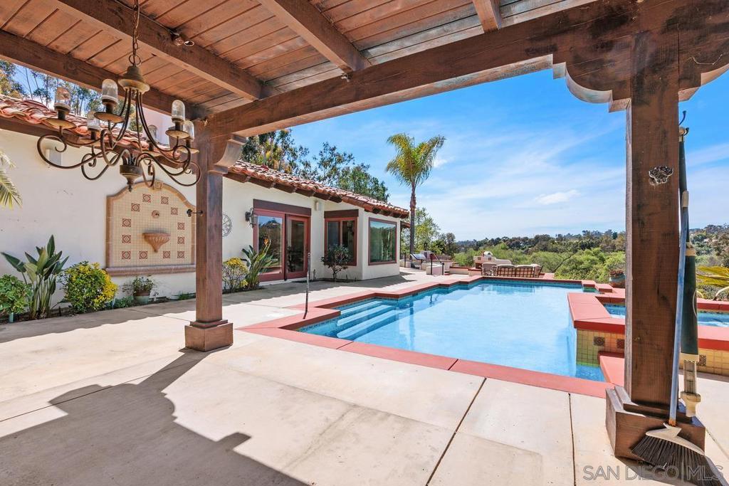 528 Flores De Oro Property Photo 1