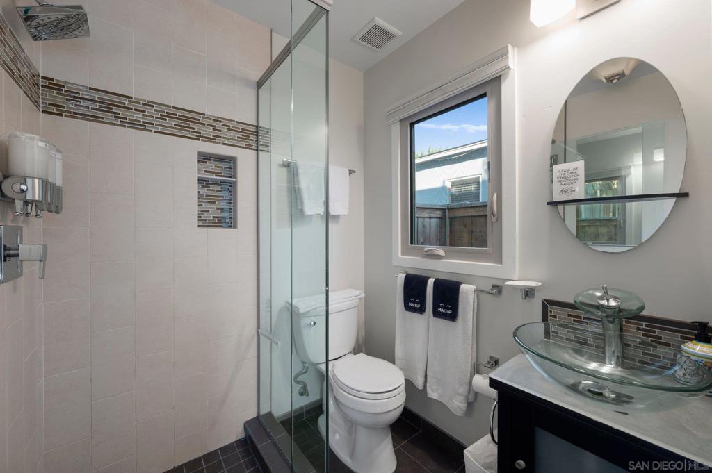 535 537 1/2 Fern Glen Property Photo 11
