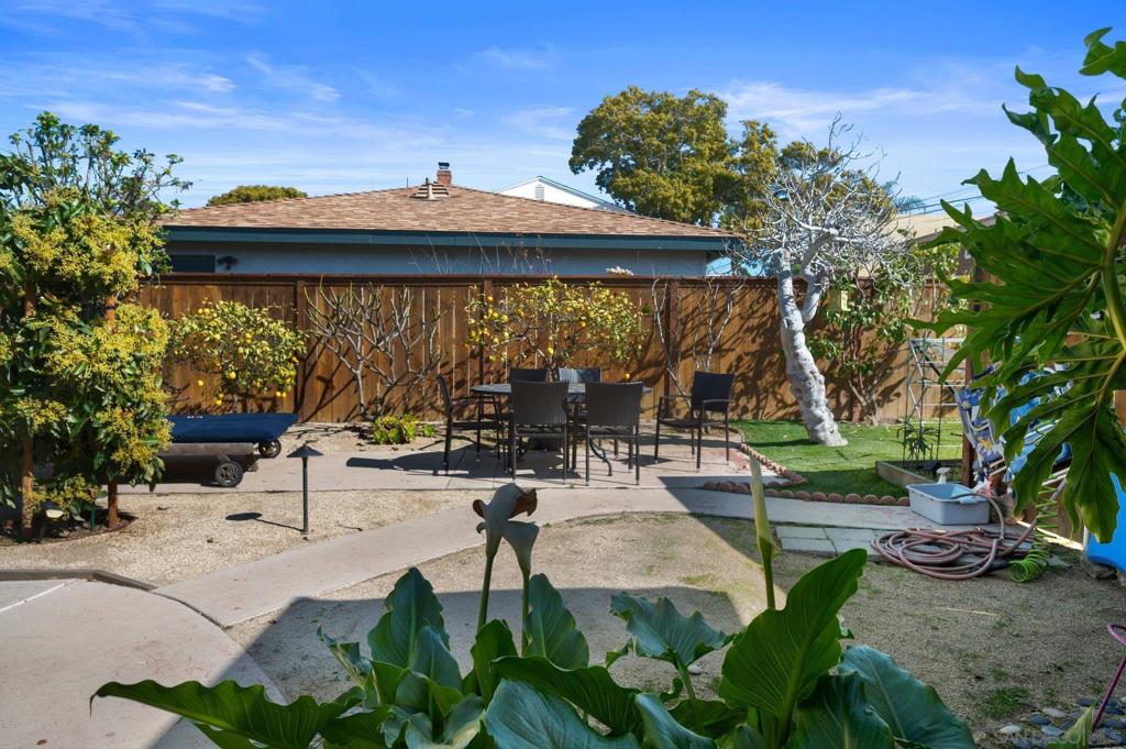 535 537 1/2 Fern Glen Property Photo 35