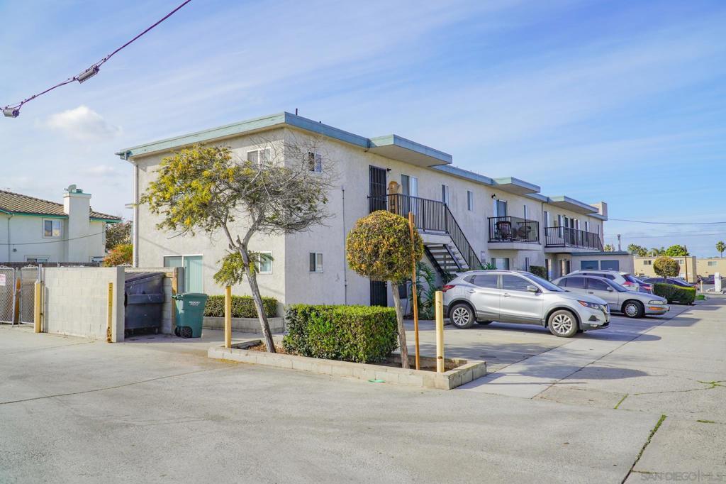 637 10th Street Property Photo 1