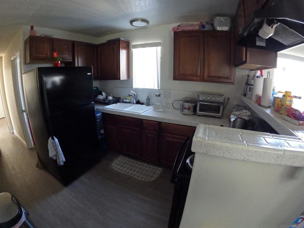 637 10th Street Property Photo 8