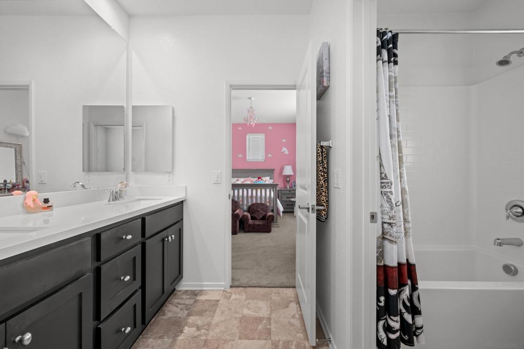 38512 Rosegate Pl Property Photo 18