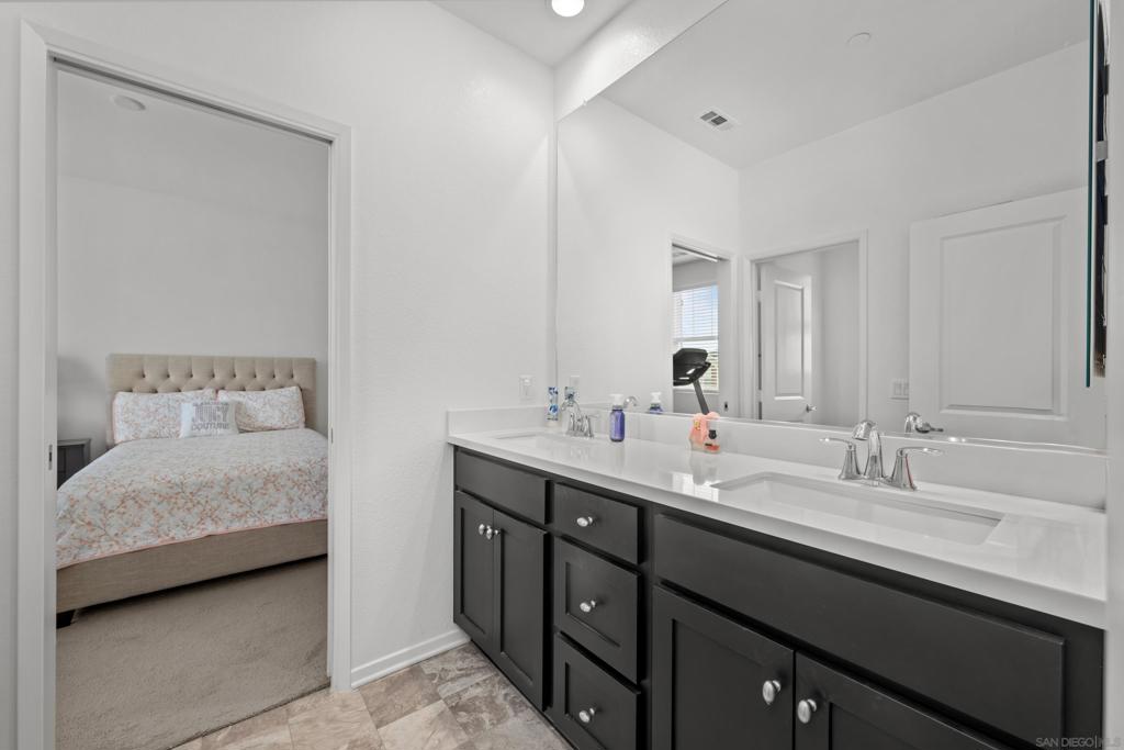 38512 Rosegate Pl Property Photo 19