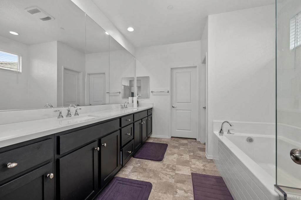 38512 Rosegate Pl Property Photo 24