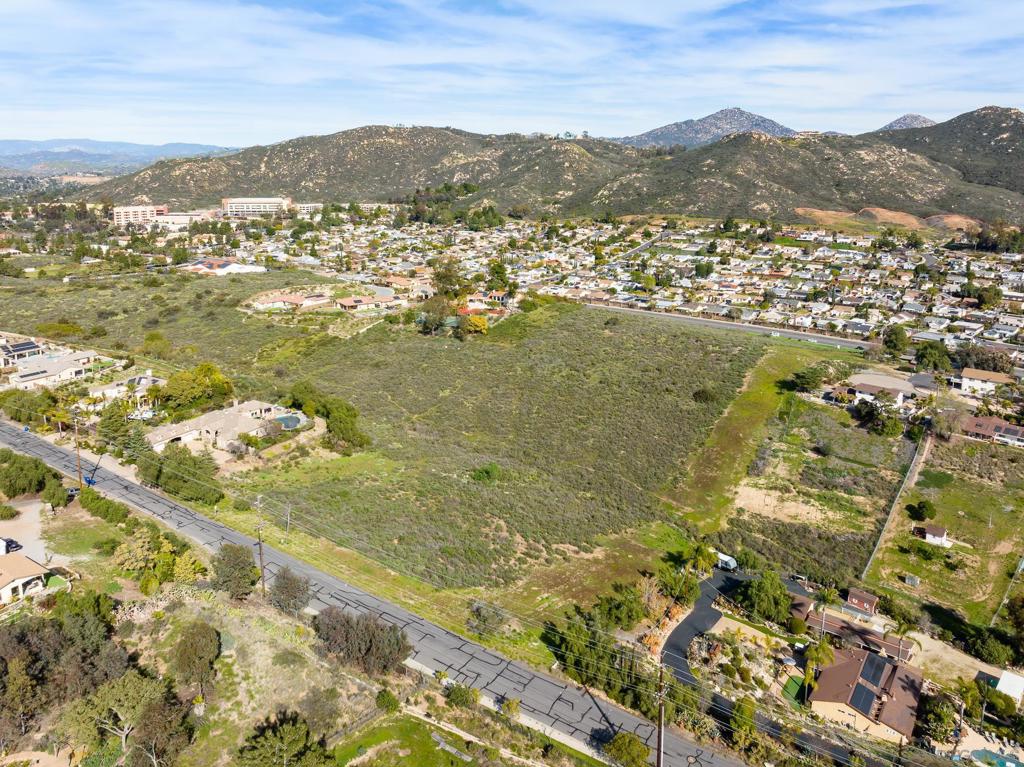 La Manda Dr Property Photo 1