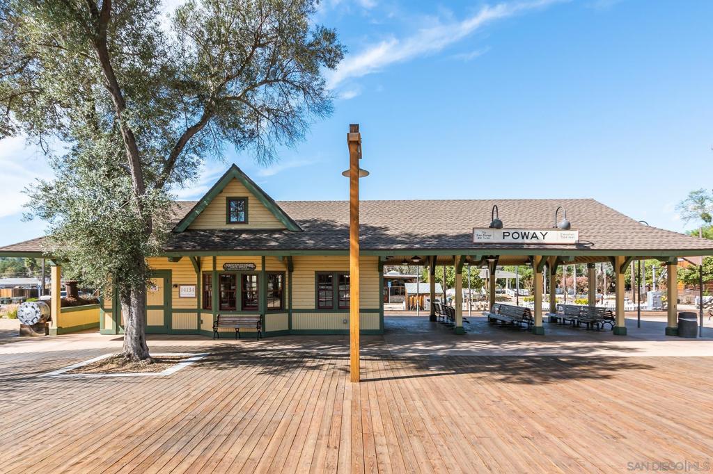La Manda Dr Property Photo 18