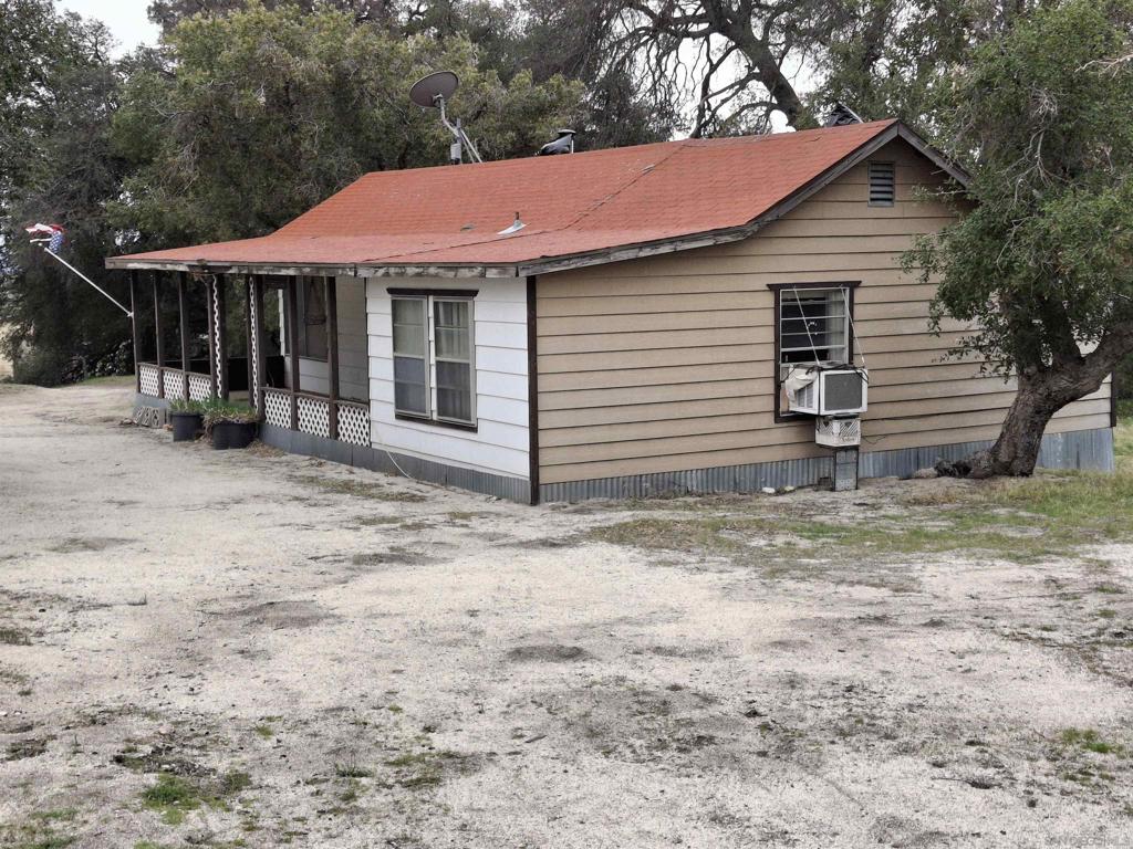 250023390SD Property Photo 1