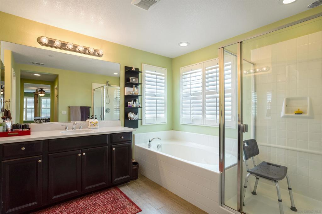 16022 Cascade Dr Property Photo 12