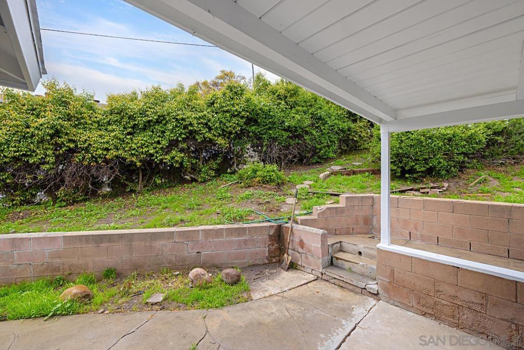 3070 Crane St Property Photo 45