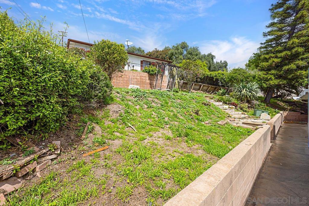 3070 Crane St Property Photo 49