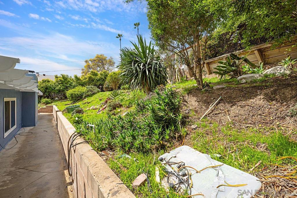 3070 Crane St Property Photo 50
