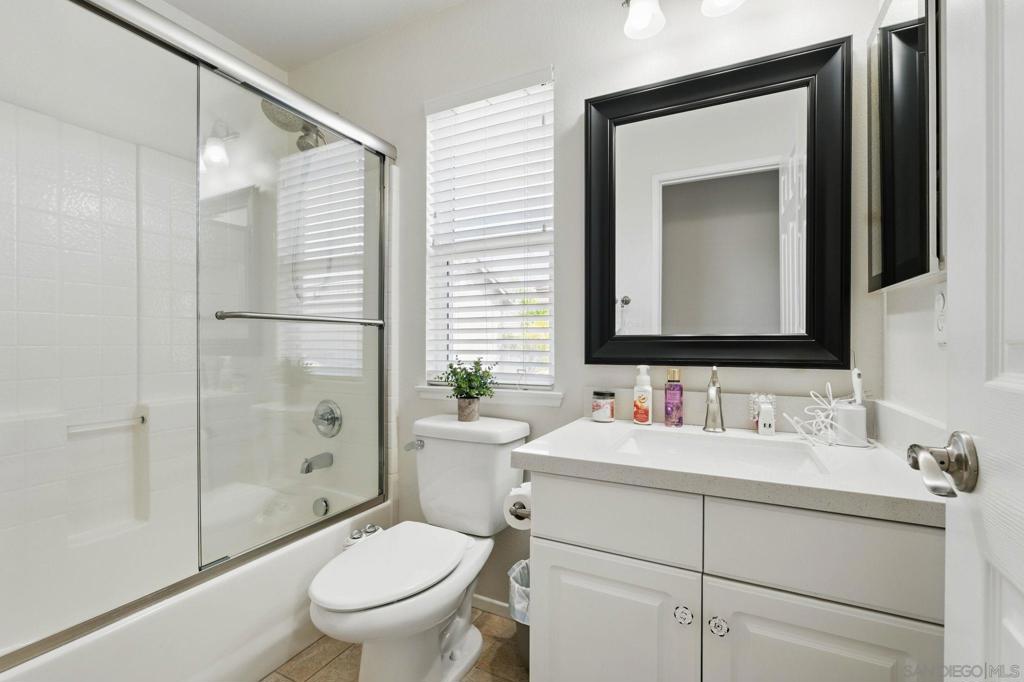 2855 Bear Valley Rd Property Photo 30