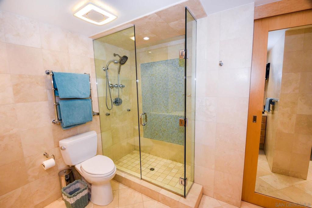 1810 Avenida Del Mundo 1609 Property Photo 26