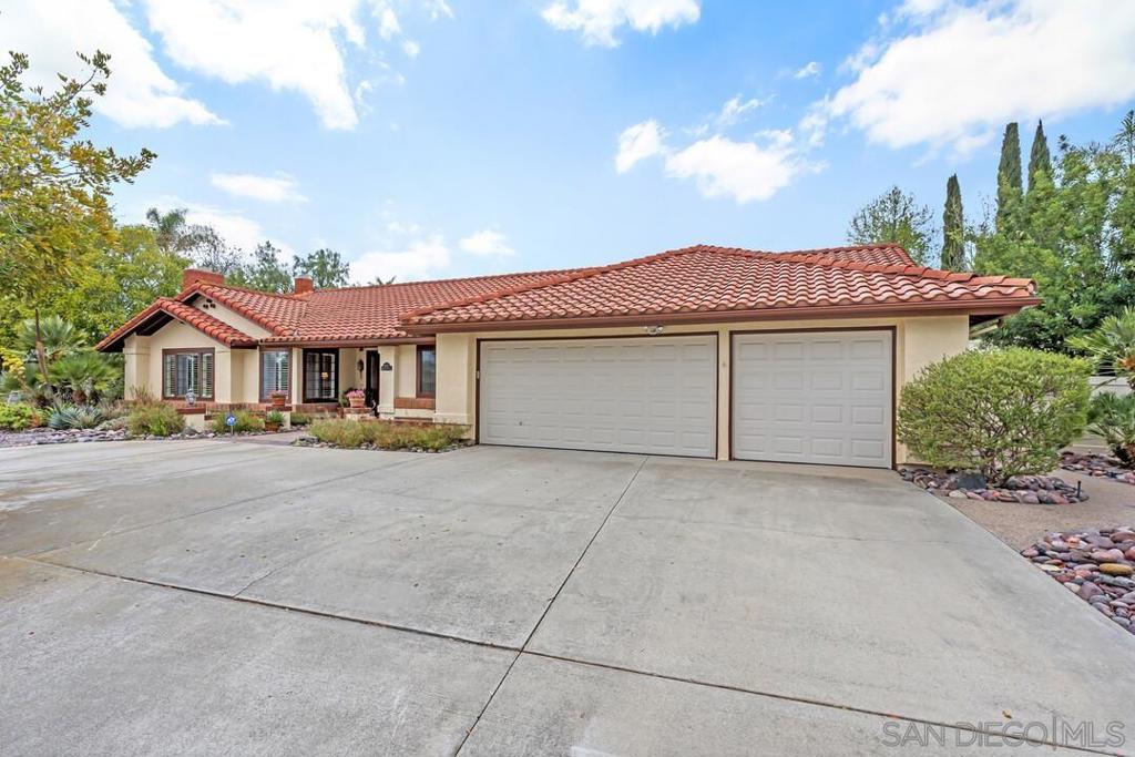 1524 Stoneridge Cir Property Photo 1