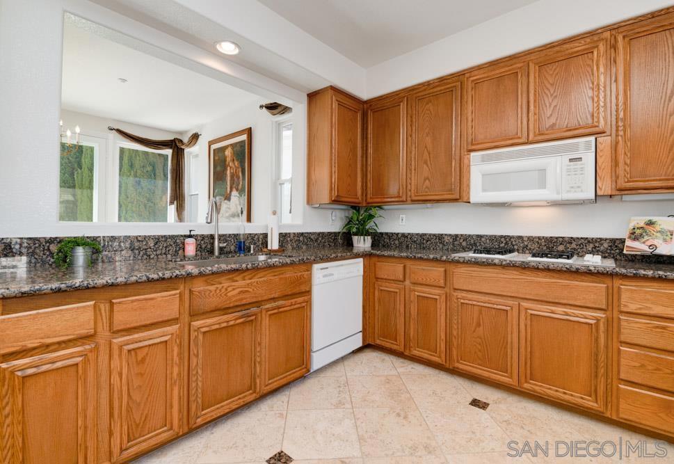 10439 Miracle Waters Ct Property Photo 9