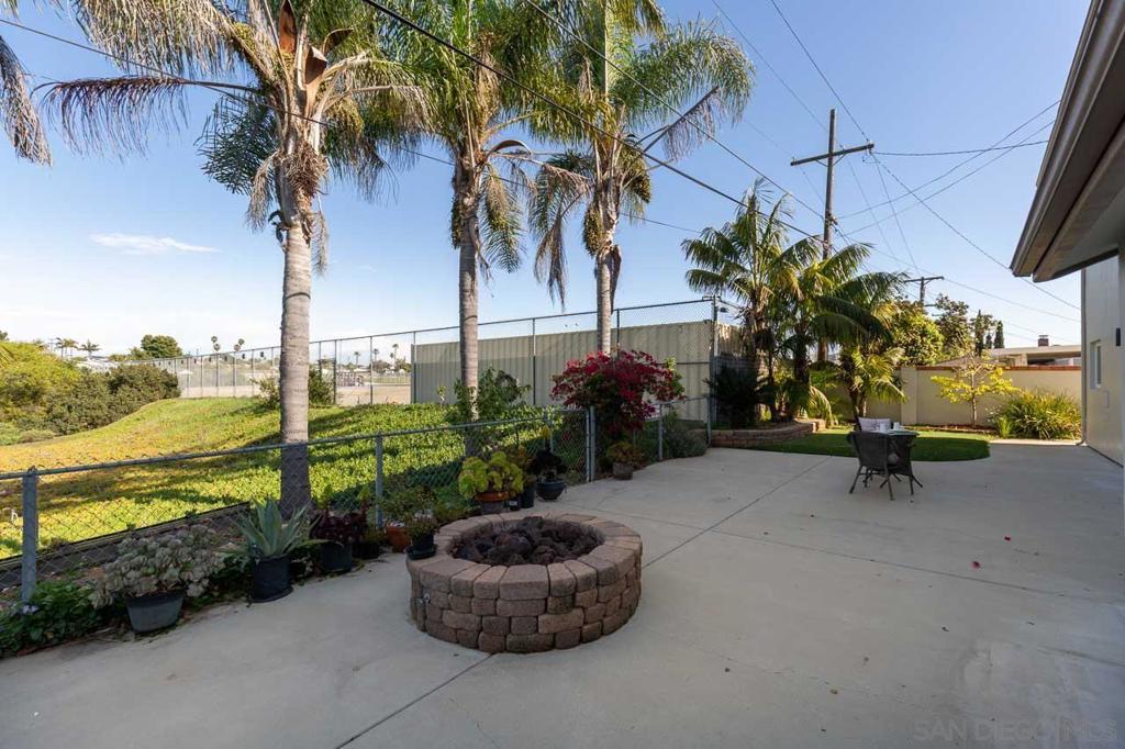 5075 Biltmore Street Property Photo 10