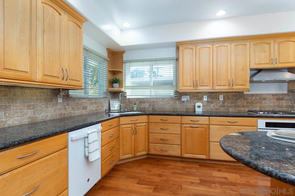 5075 Biltmore Street Property Photo 12